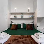 Apartamento A Due Fermate Dal Colosseowi-fi & Netflix Gratis *